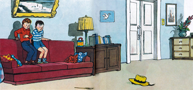 Ребята на диване