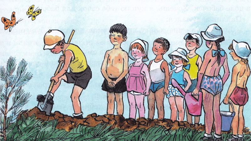 Мальчик вскапывает землю