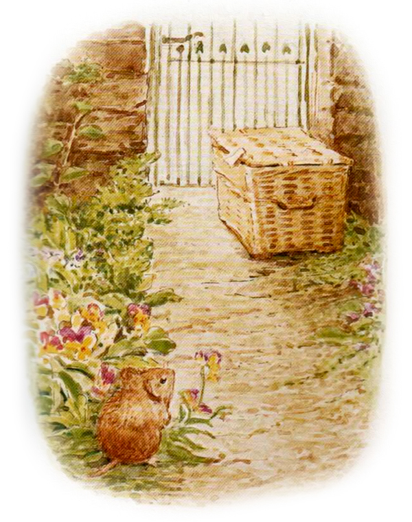 Мышонок в саду