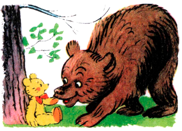 Медведица смотрит на мишку